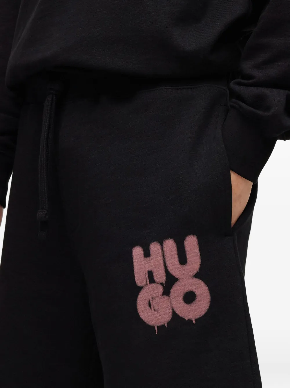 HUGO Graffiti Logo drawstring shorts Zwart