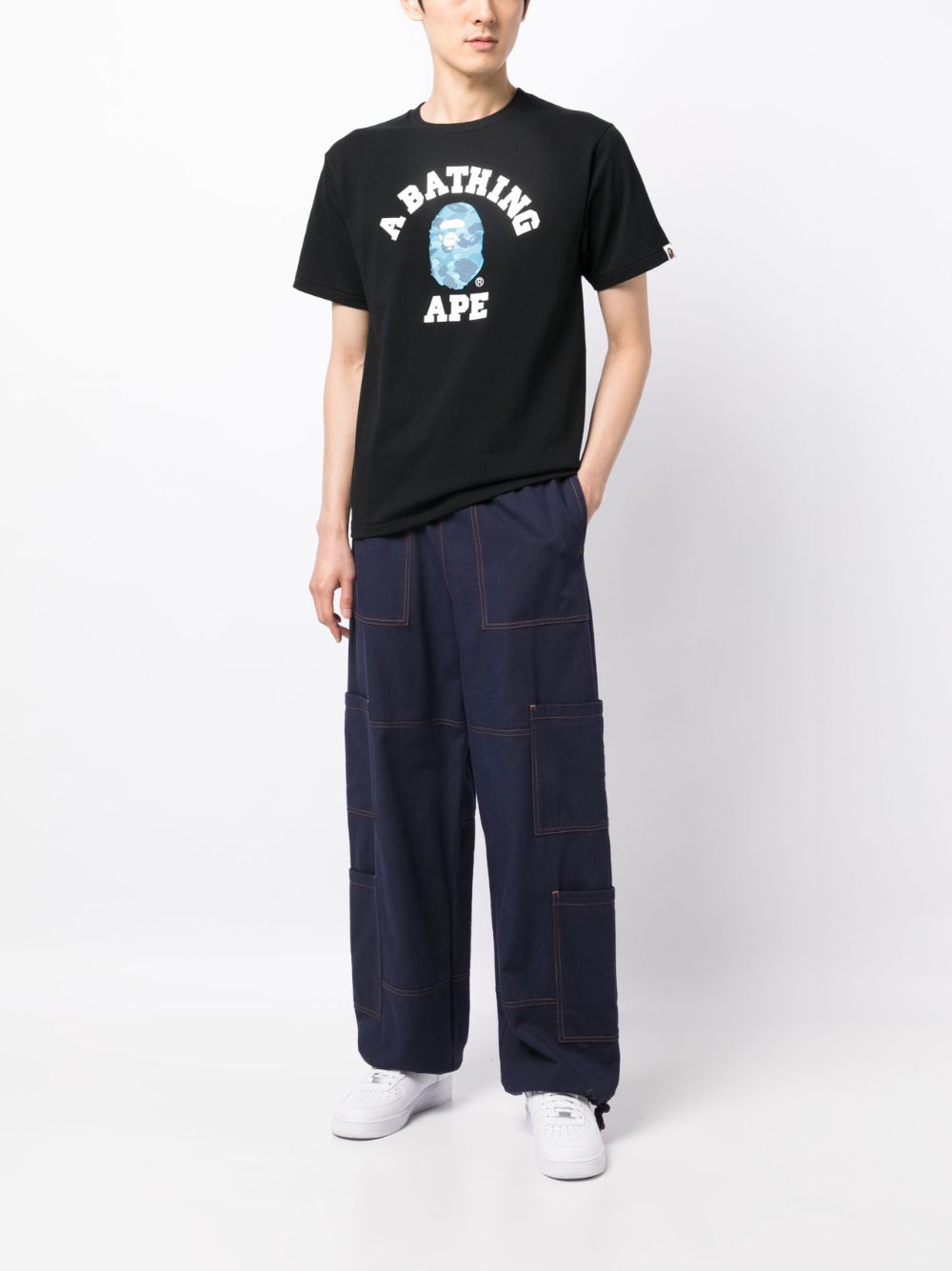 A BATHING APE® logo-print cotton T-shirt - Zwart