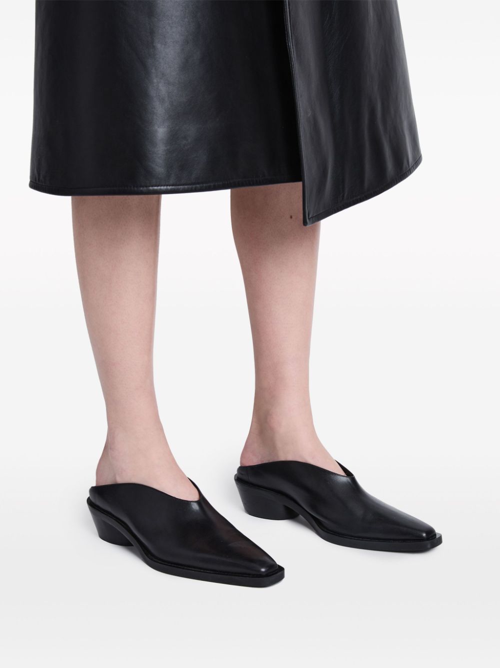 Shop Proenza Schouler Bronco Leather Mules In Schwarz