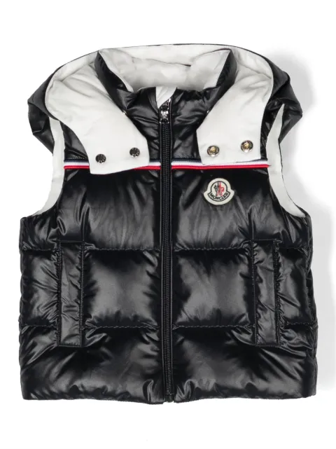 Moncler Enfant Gefütterte Weste mit Logo-Patch
