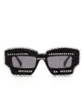 Kuboraum chain-detailing sunglasses - Black