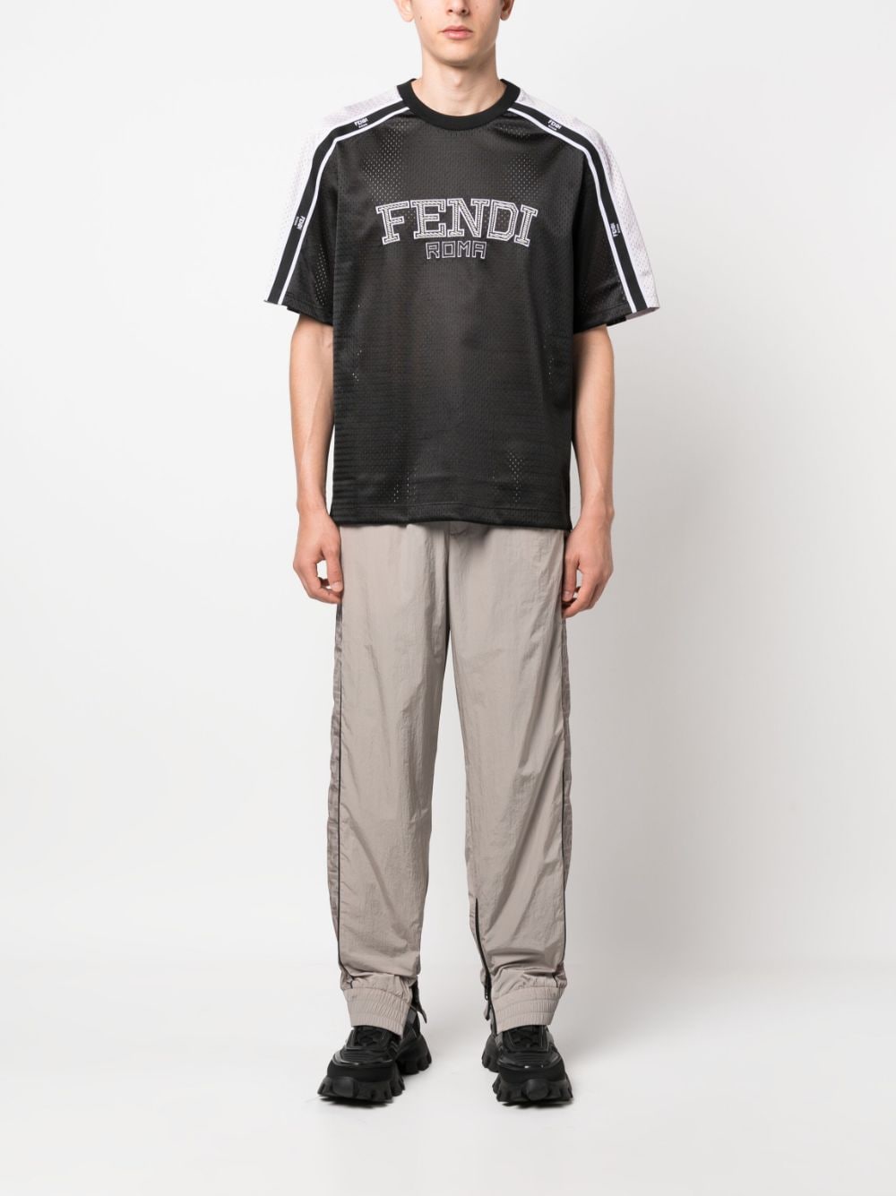 FENDI T-shirt met geborduurd logo - Zwart