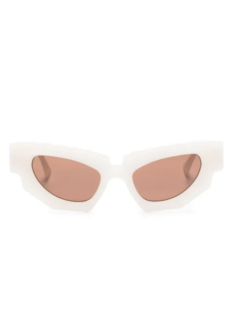 Kuboraum cat eye-frame tinted sunglasses