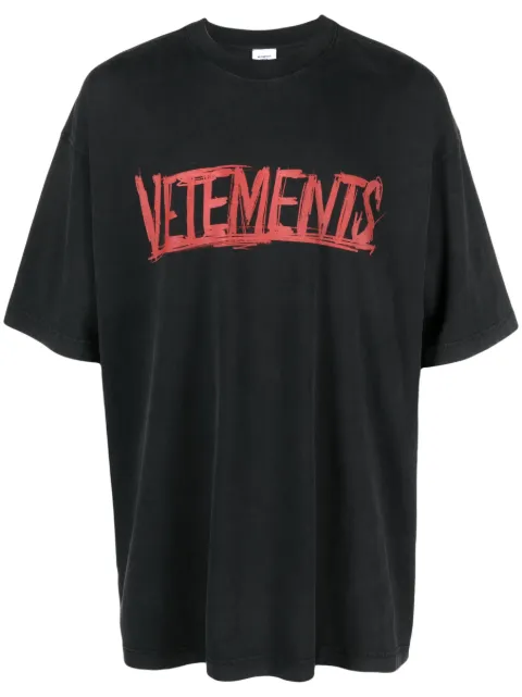 VETEMENTS T-Shirt mit grafischem Print