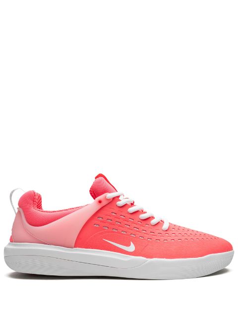 Nike SB Zoom Nyjah 3 "Hot Punch" sneakers WOMEN