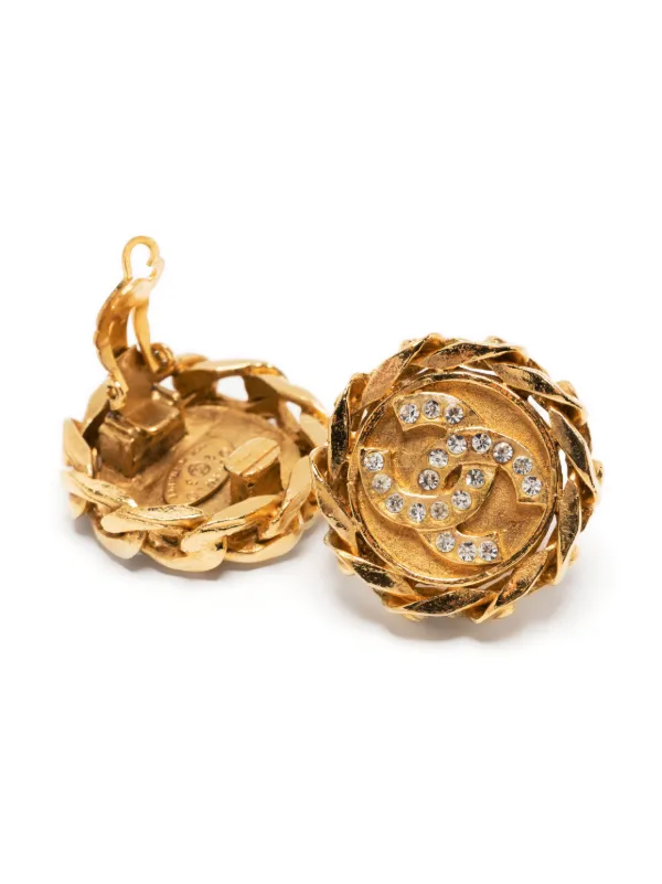 Chanel clip store on earrings vintage