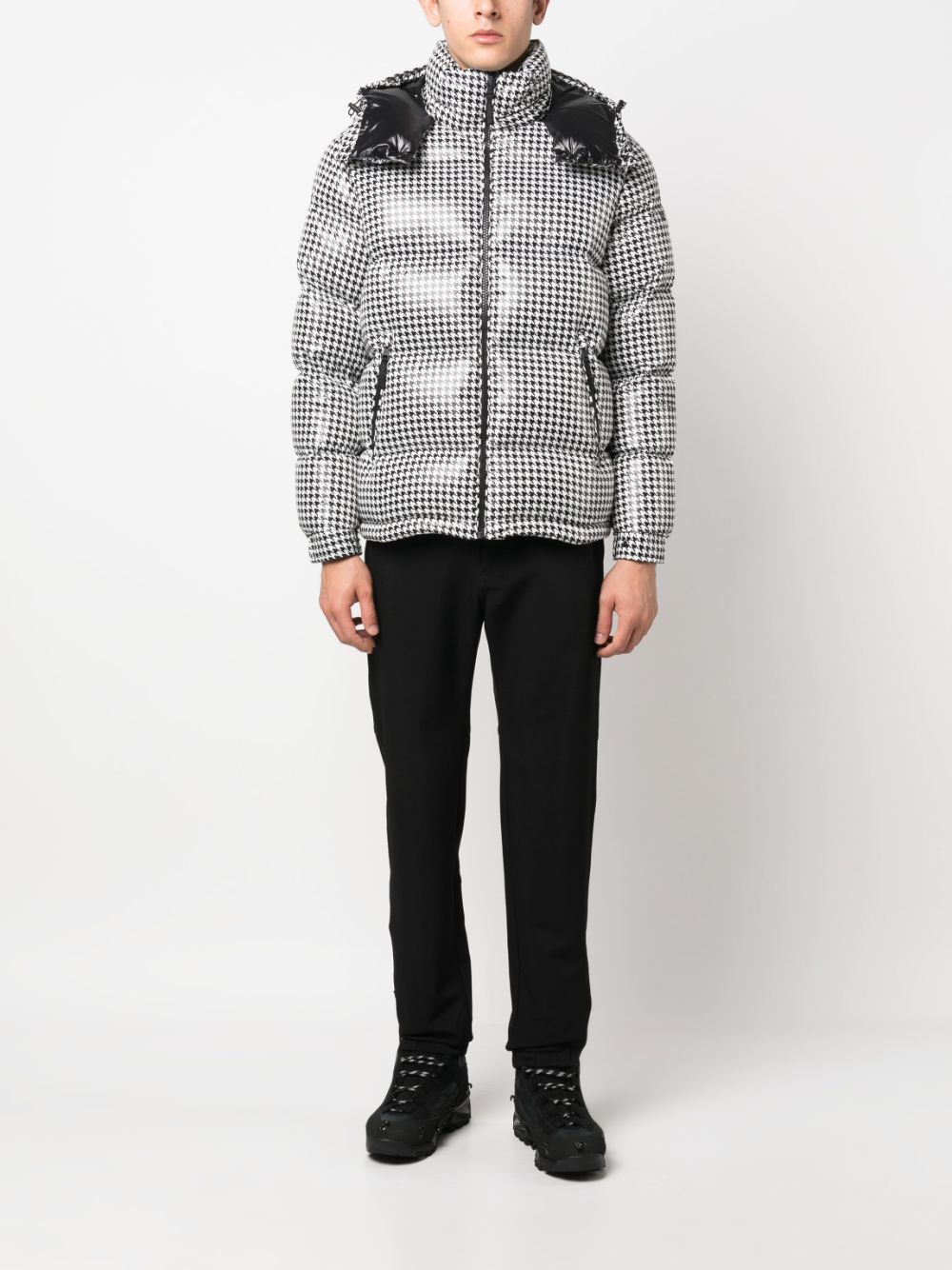 Moncler x FRGMT Socotrine houndstooth-pattern padded jacket - Zwart