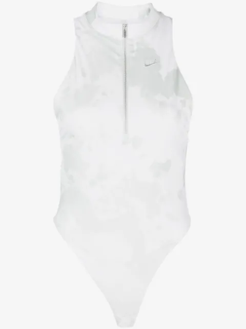 Nike top estilo body con estampado tie-dye