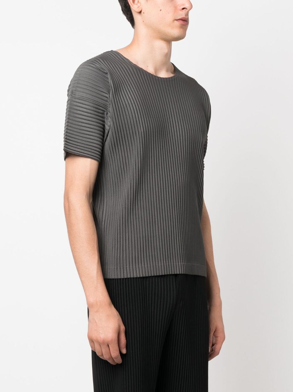 Shop Issey Miyake Pleated Short-sleeve T-shirt In Green