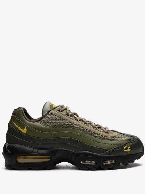 Nike tenis Air Max 95 SP "Rules the World" de Nike x Corteiz