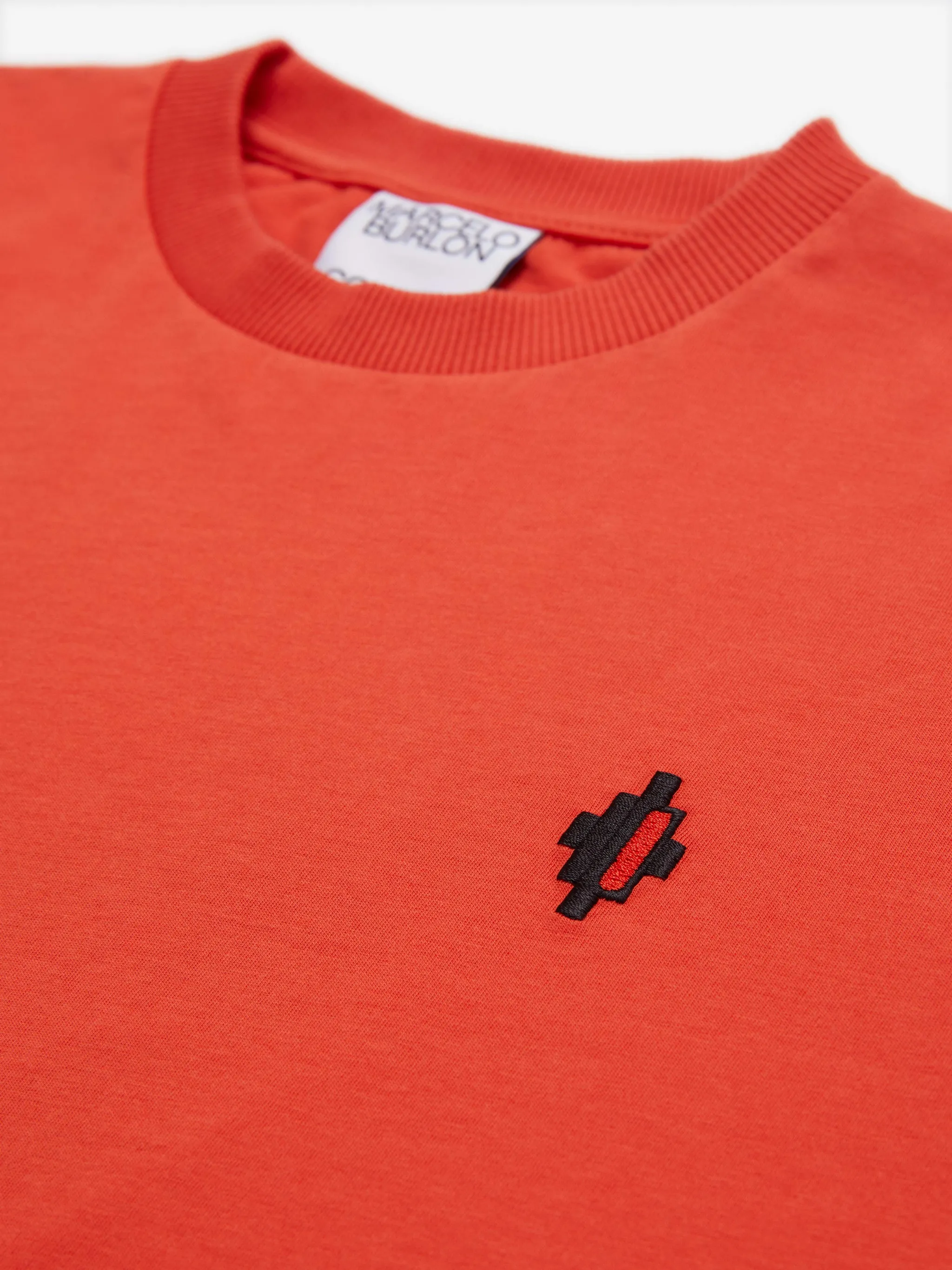 graphic-print cotton T-shirt from Marcelo Burlon Kids featuring orange, cotton, logo print at the chest, graphic print to the rear, short sleeves, crew neck and straight hem.