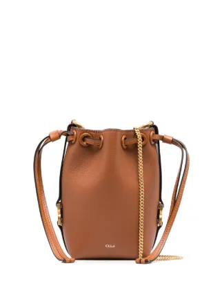 Chloé
