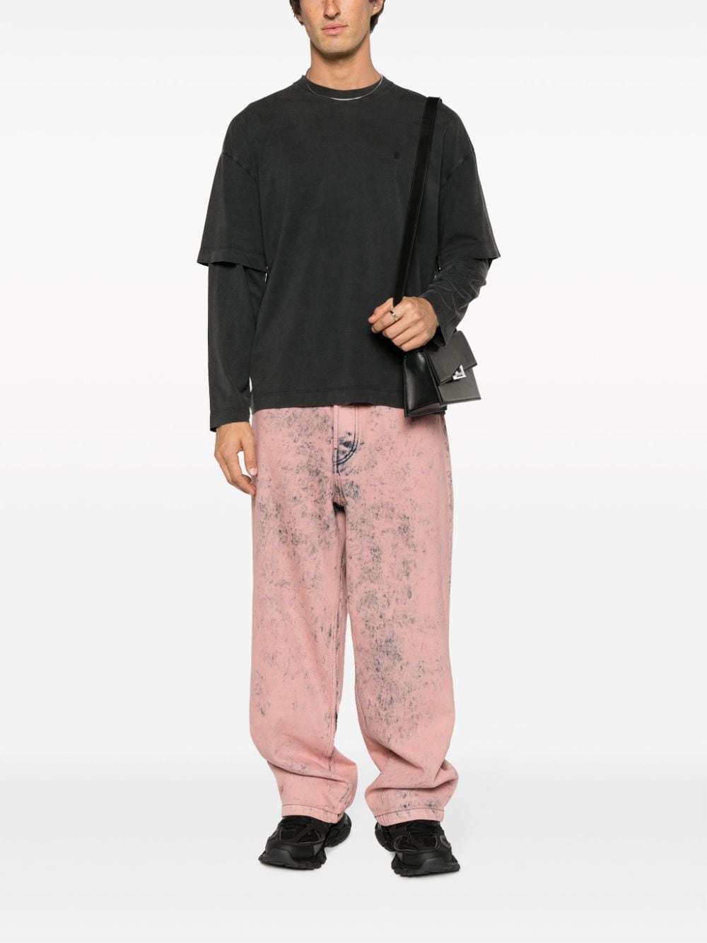 Pantalon large fuchsia, €224, farfetch.com