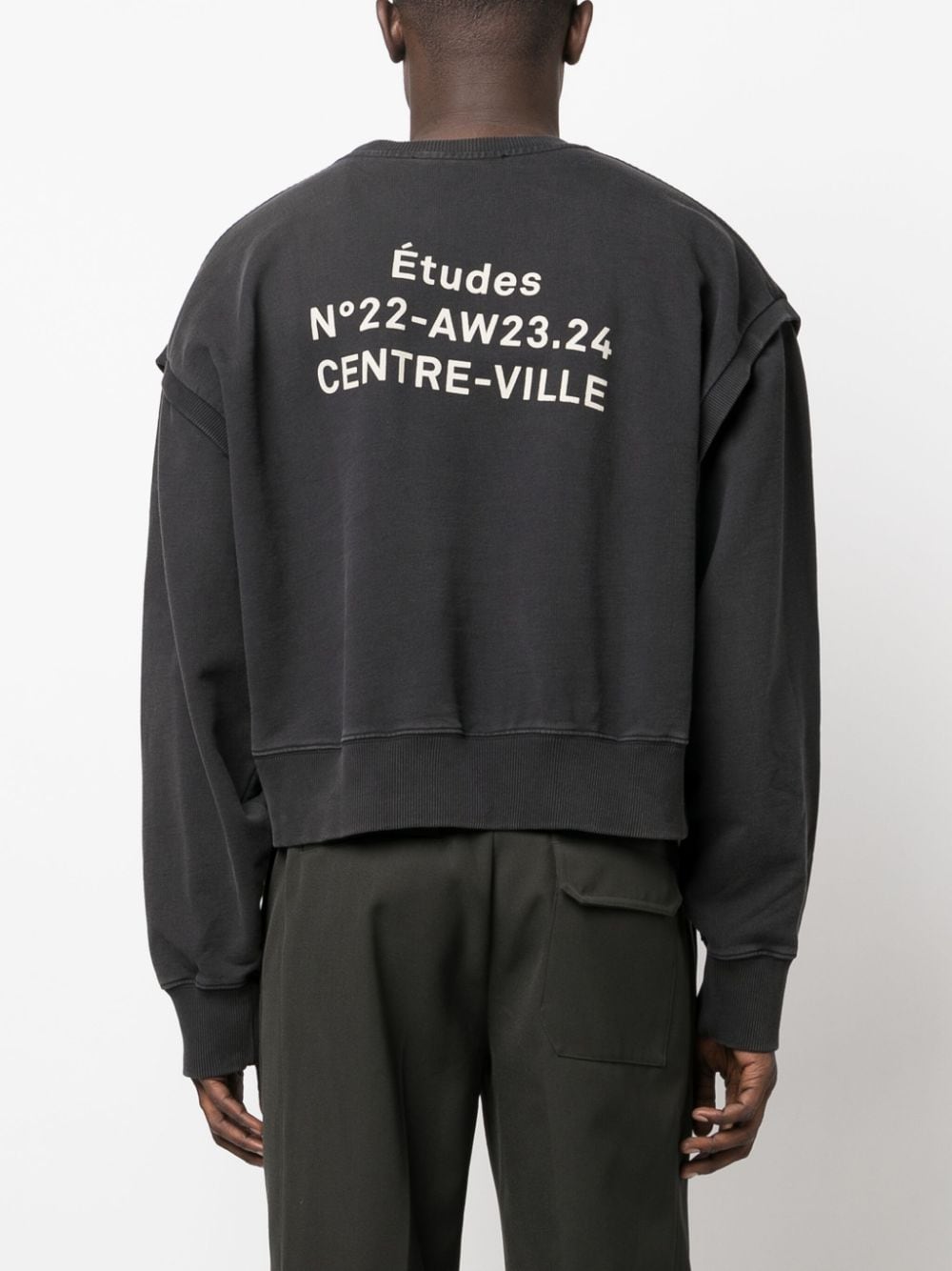 Shop Etudes Studio Logo-print Crew-neck Sweatshirt In Schwarz