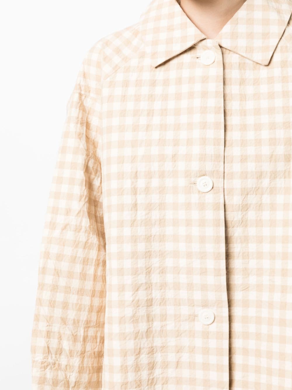 Shop Casey Casey Dries Gingham-check Shirt Jacket In Neutrals