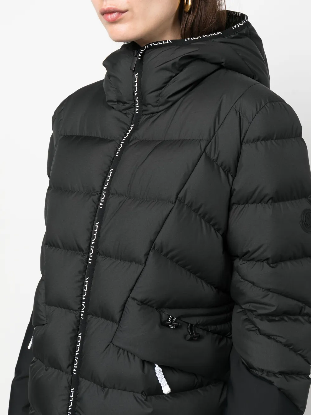 Sittang hooded puffer jacket