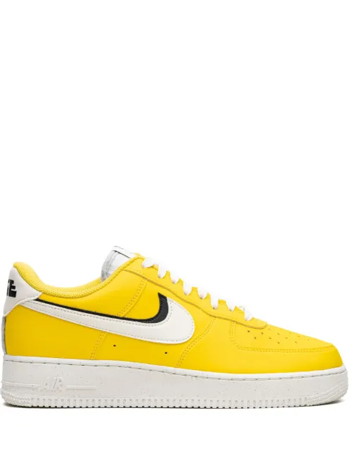 Baskets Air Force 1 Low '07 LV8 'Tour Yellow' - Nike - Modalova