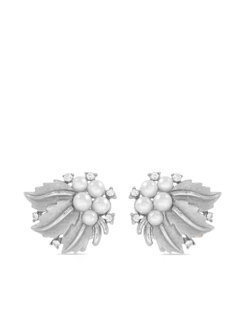 Susan Caplan Vintage 1960s Trifari leaf motif clip-on earrings