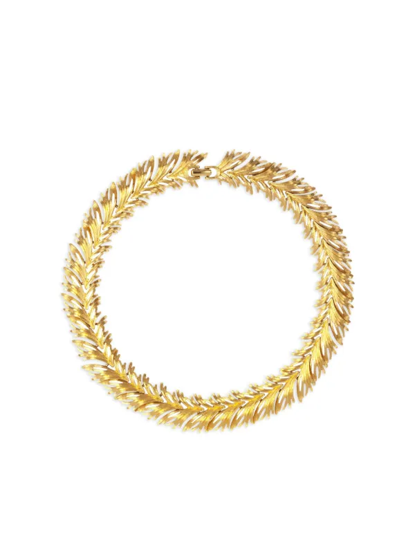 Monet Pre-owned 1950s Leaf Motif Short Necklace in Gold