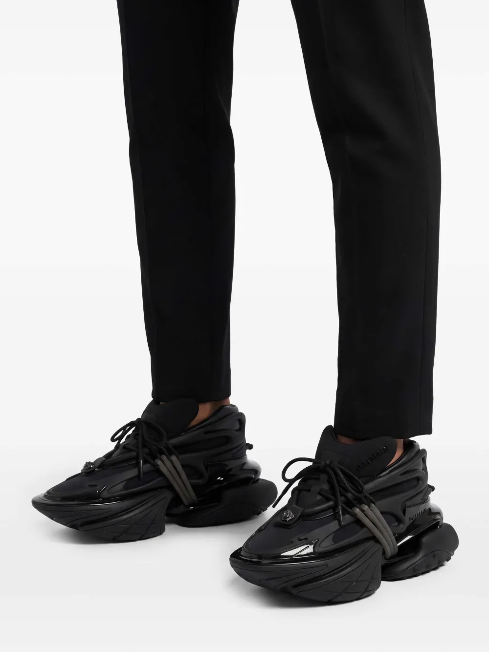 BALMAIN フード付きベスト XS 黒お早い物勝！ Balmain Unicorn スニーカー | ブラック | FARFETCH JP