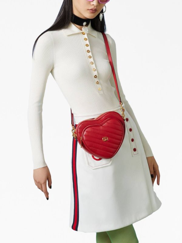 Interlocking G mini heart shoulder bag