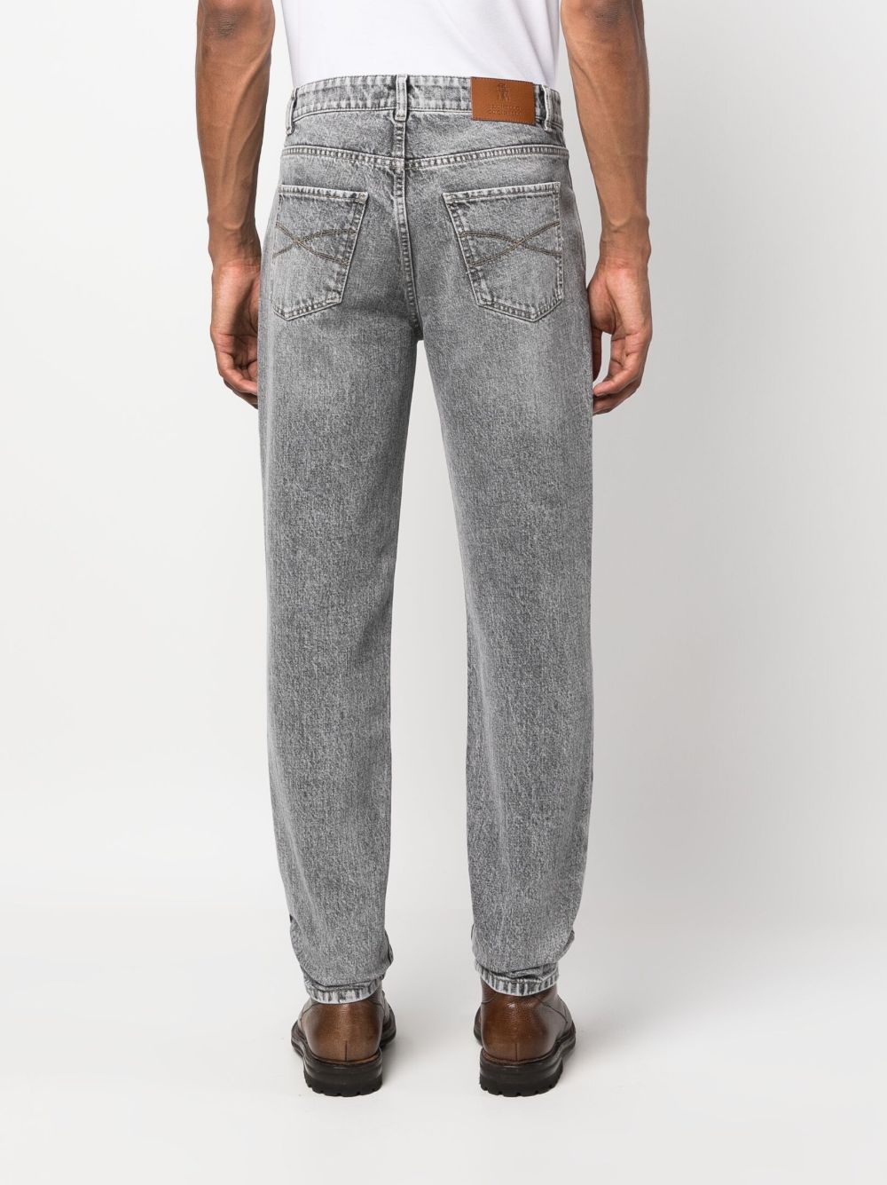 Brunello Cucinelli logo-patch straight-leg Jeans - Farfetch