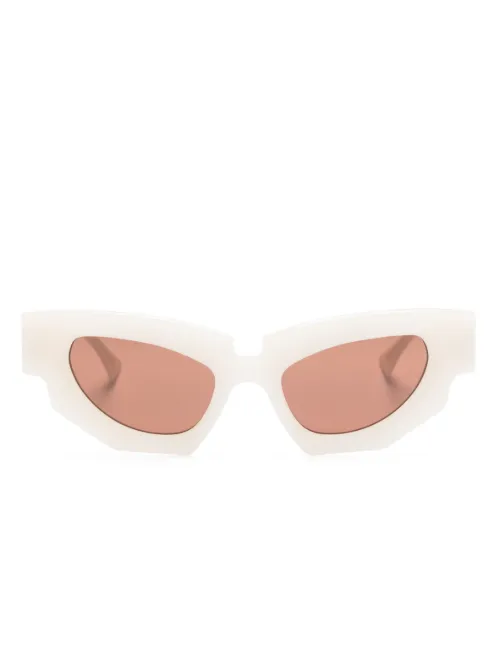 Lunettes de soleil à monture papillon - Kuboraum - Modalova