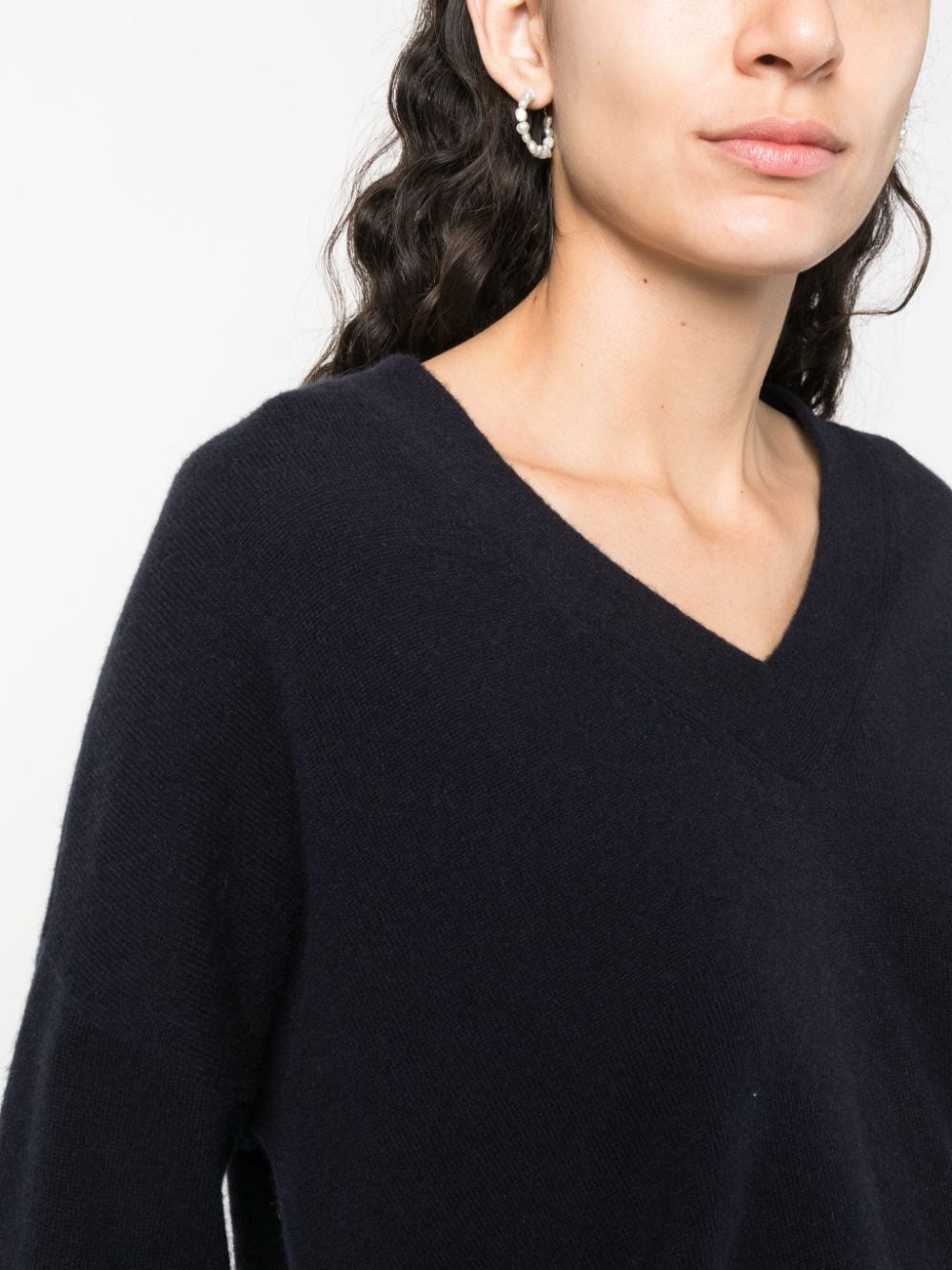 Shop Chinti & Parker The Relaxed Cashmere Jumper In Blue