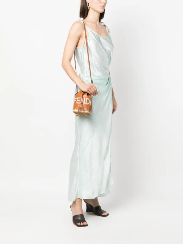 FENDI Bolsa Bucket Mon Tresor Pequena | Marrom | FARFETCH BR