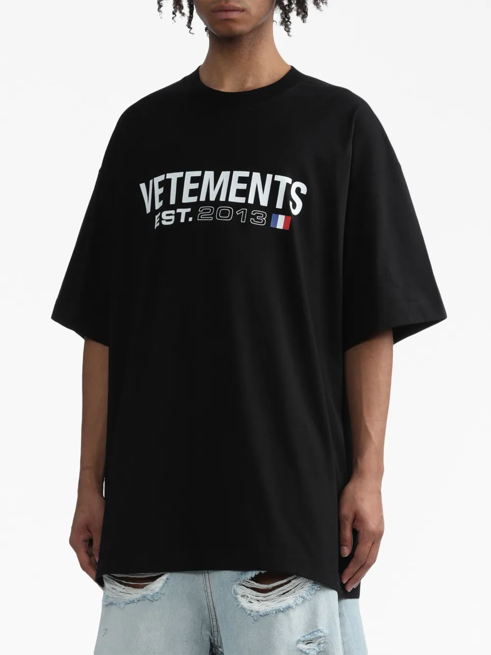 VETEMENTS logo-print drop-shoulder T-shirt - Farfetch