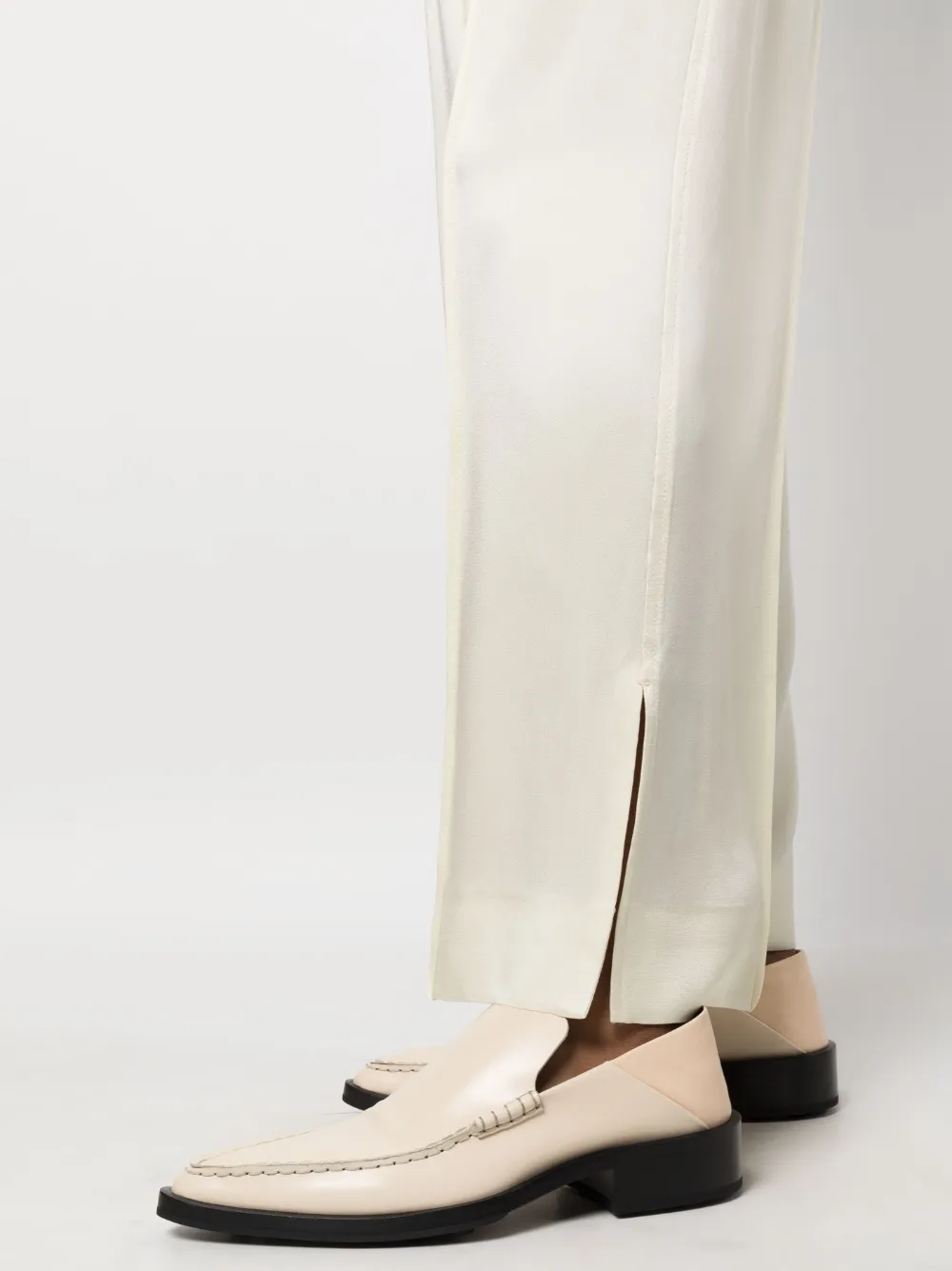 high-waist pleated trousers