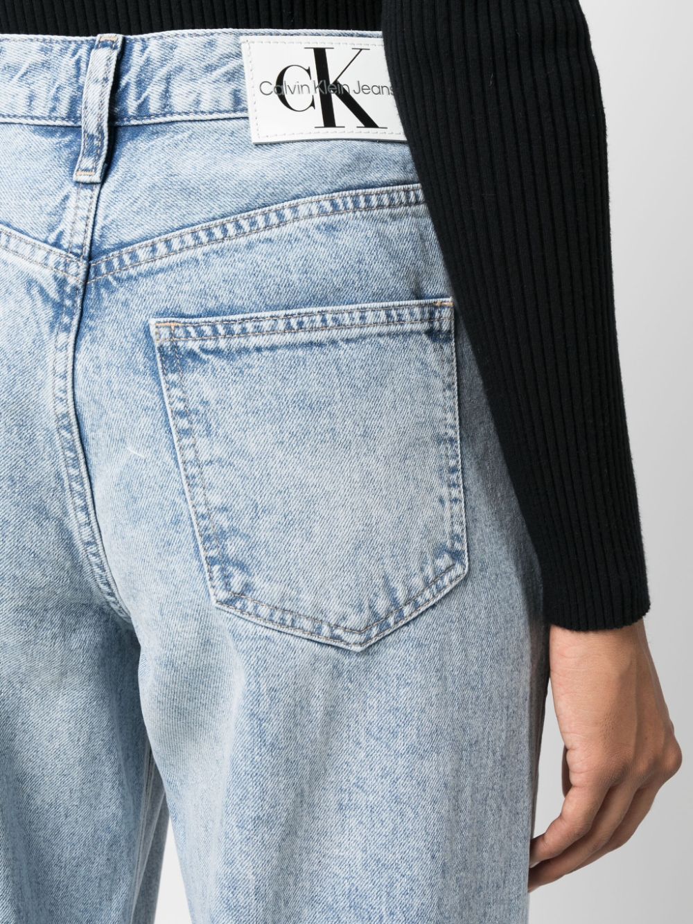 Calvin Klein Jeans mid-rise tapered-leg Jeans - Farfetch