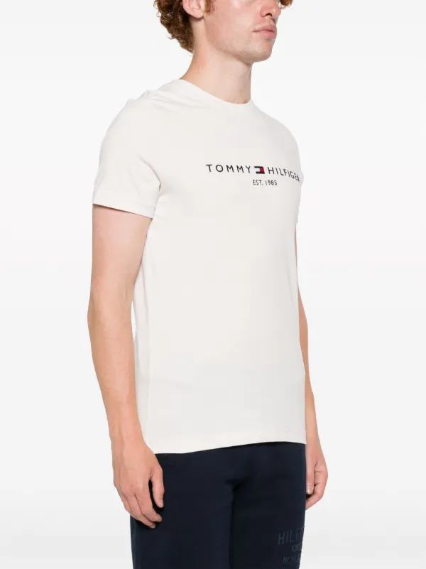 Tommy hilfiger t shirt unisex sales