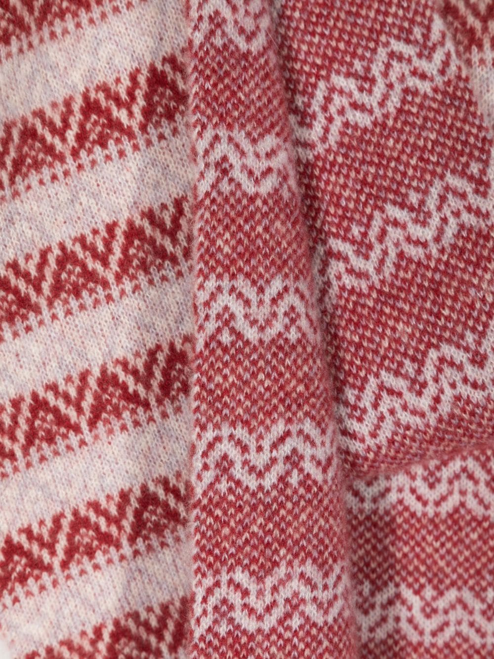 Shop Eleventy Intarsia-knit Cashmere Scarf In Red