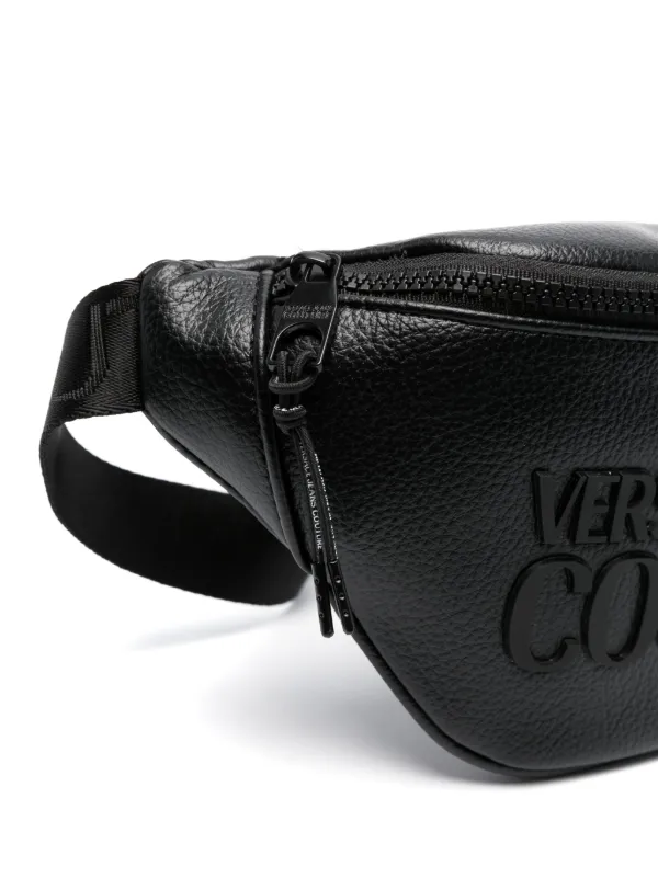 Versace Jeans Couture Pochete Granulada Com Logo | Preto | FARFETCH BR