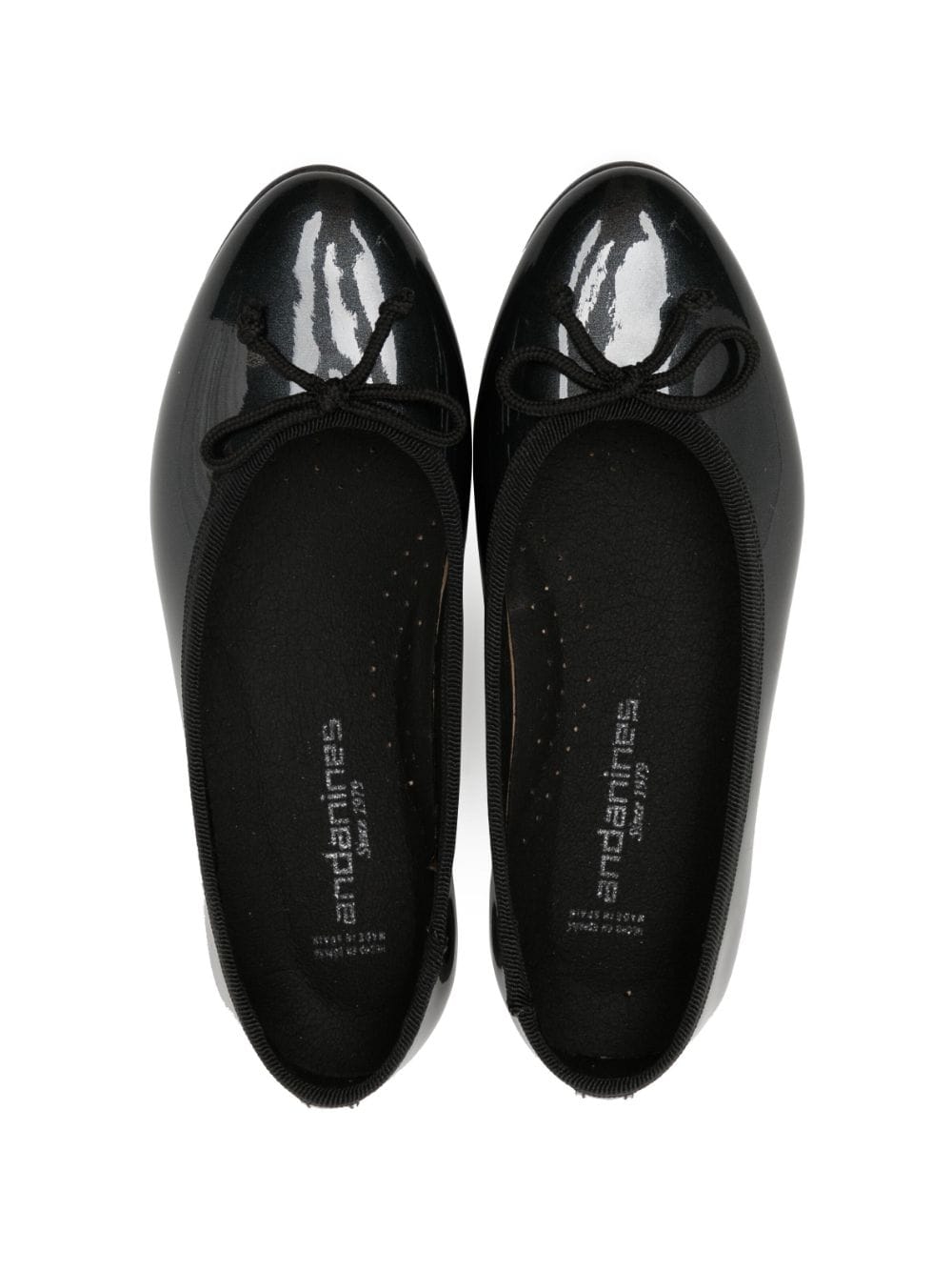 Shop Andanines High-shine Bow Ballerina Shoes In Black
