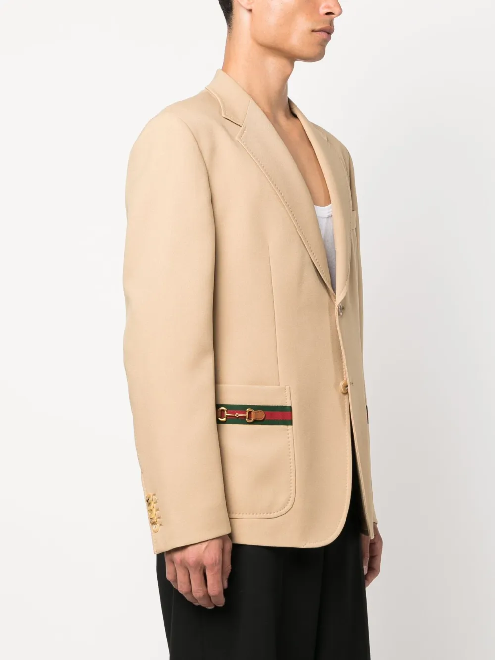 notched-lapel single-breasted blazer