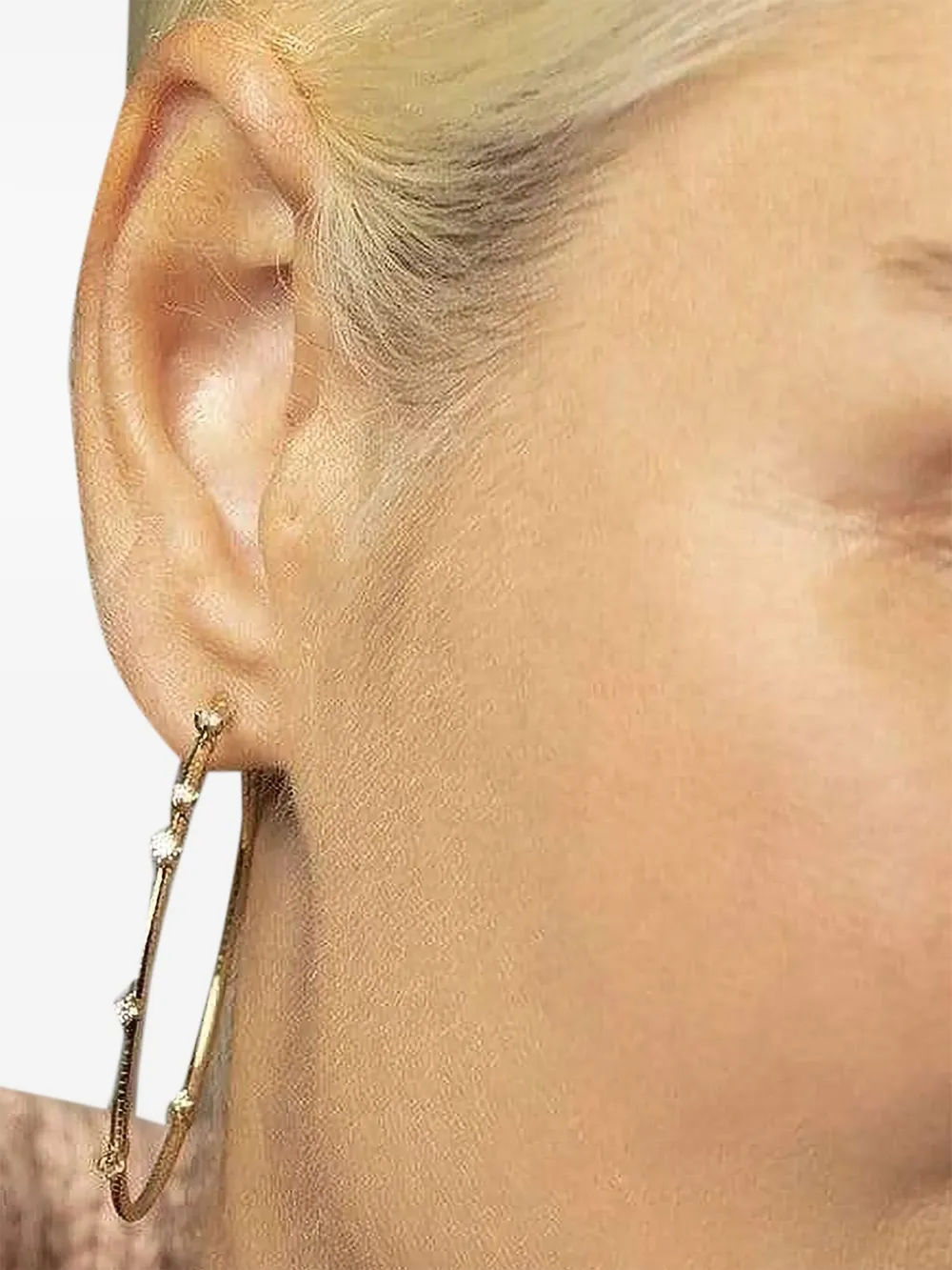 Mattia Cielo 18K yellow gold Rugiada diamonds hoop earrings | Image 2