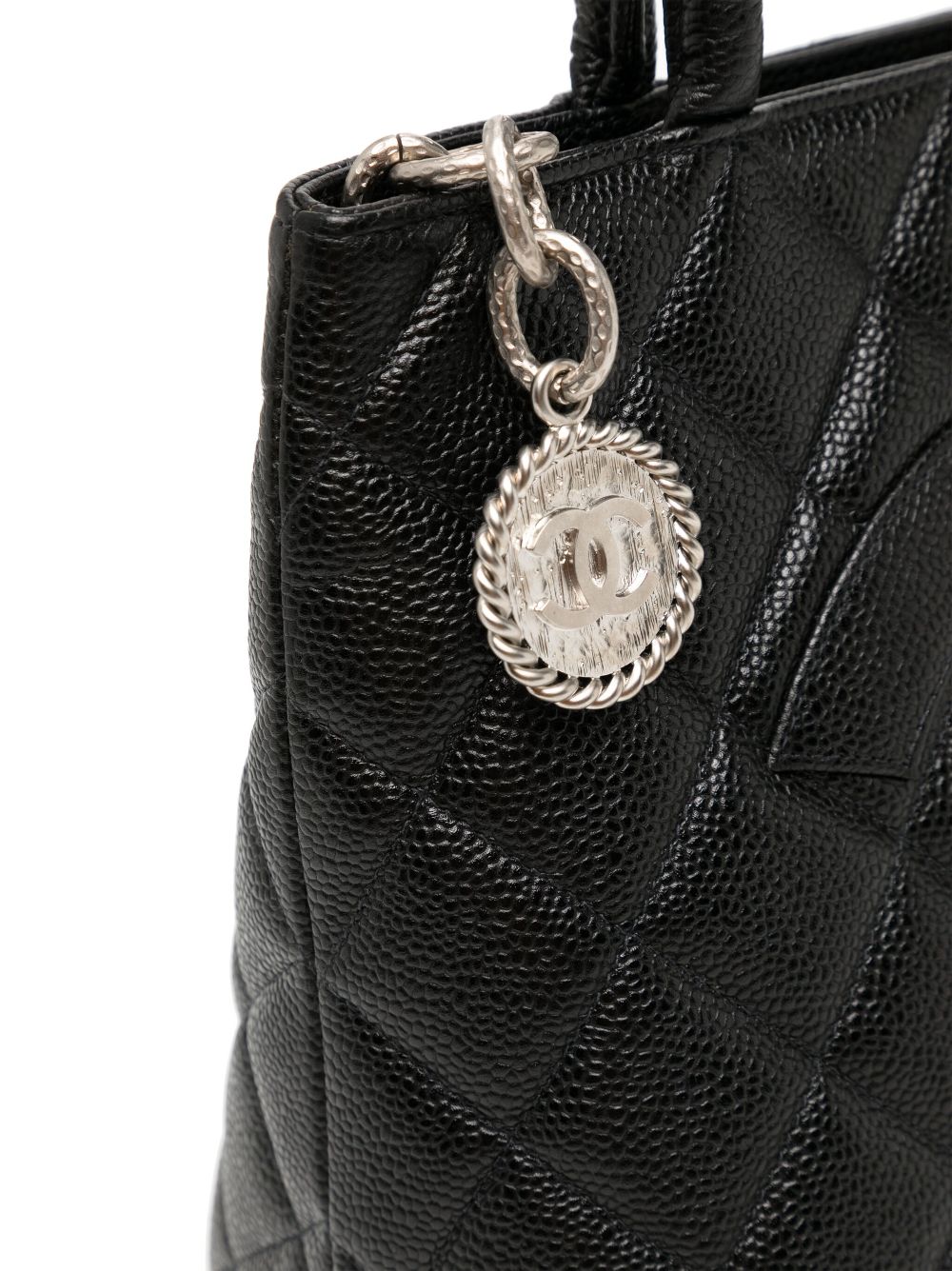 CHANEL 2002 Medallion tote bag Women