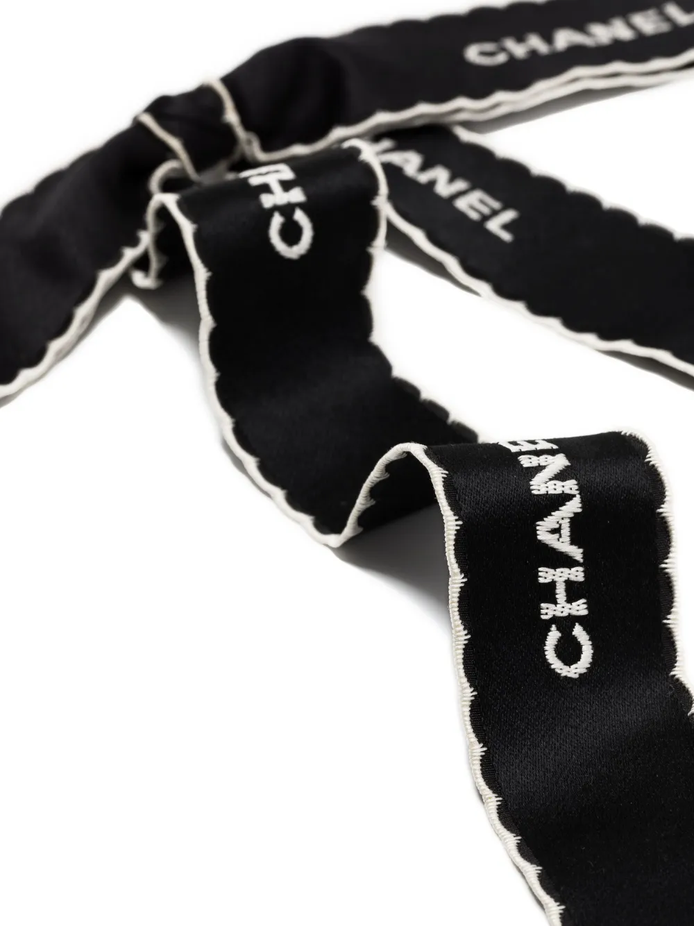 Chanel Pre-owned 1990-2000s Logo Ribbon Brooch - Black