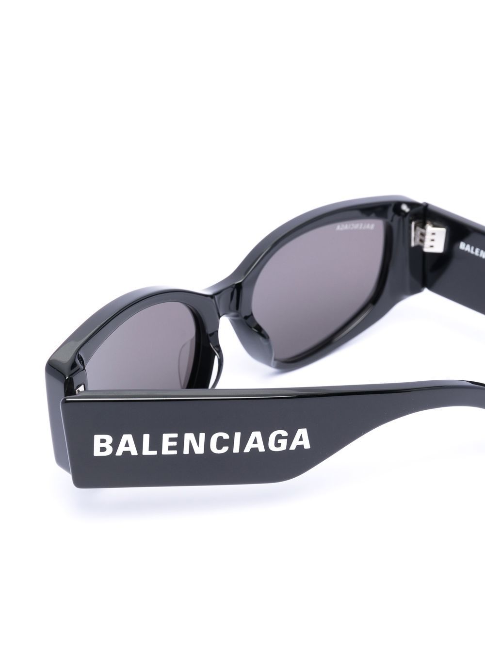 Balenciaga Eyewear logo-print cat-eye sunglasses Women