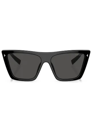 Prada Eyewear スクエアフレーム サングラス | ブラック | FARFETCH JP