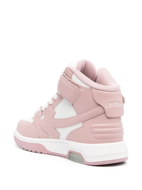 新作★Off-White*優雅な一足*アウト オブ オフィス スニーカー オフ-ホワイト“アローロゴ”を配した新作スニーカー「アウト オブ