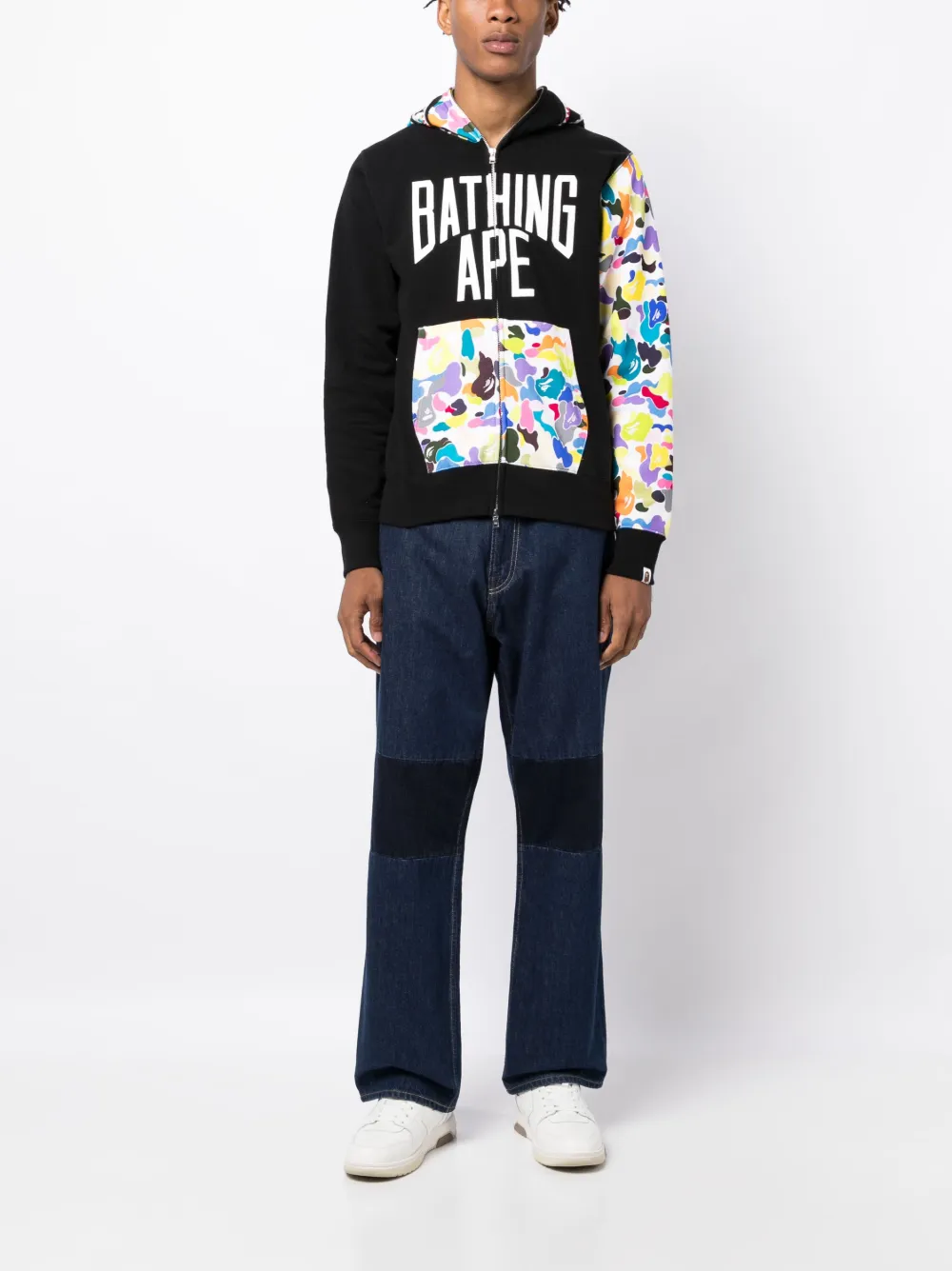 A BATHING APE® logo-print hooded jacket - Zwart