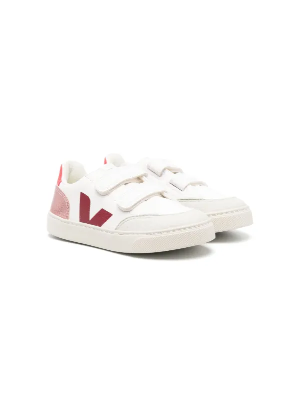 Puma on sale strap sneakers