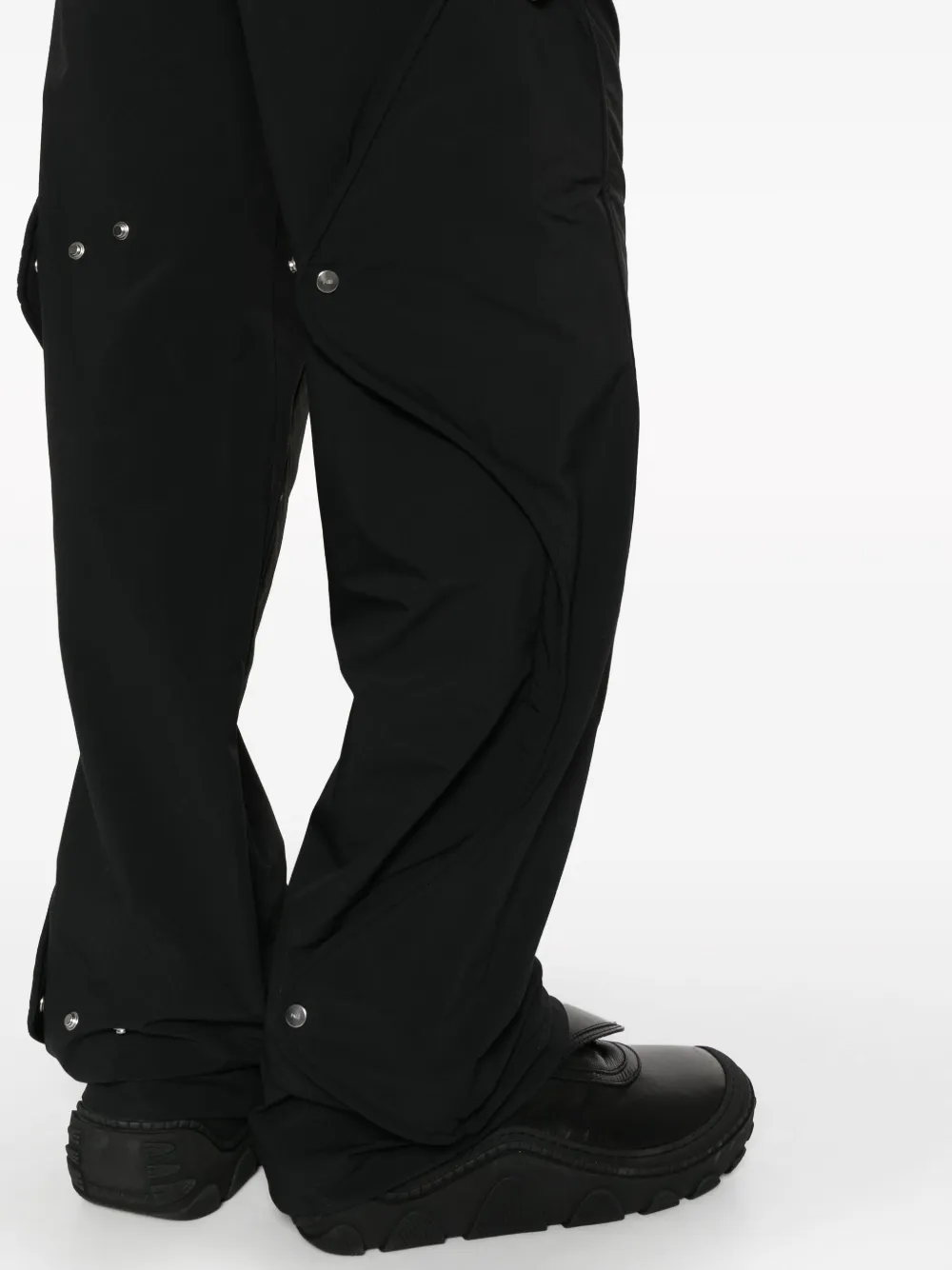 Heliot Emil Mid-rise Stud-detailing Trousers In Black