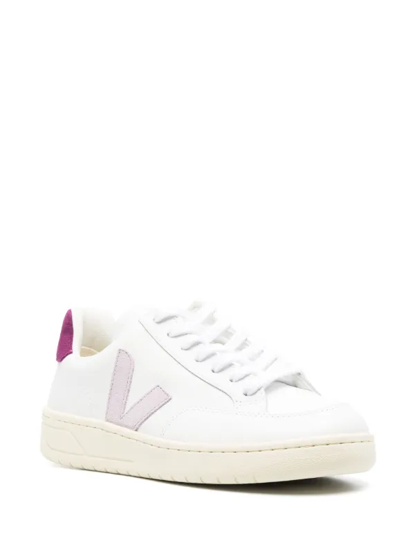 Veja v12 hot sale pink