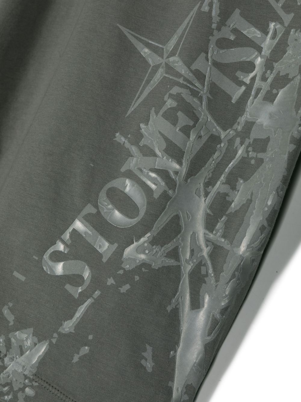 Shop Stone Island Junior Logo-print Cotton T-shirt In Grey
