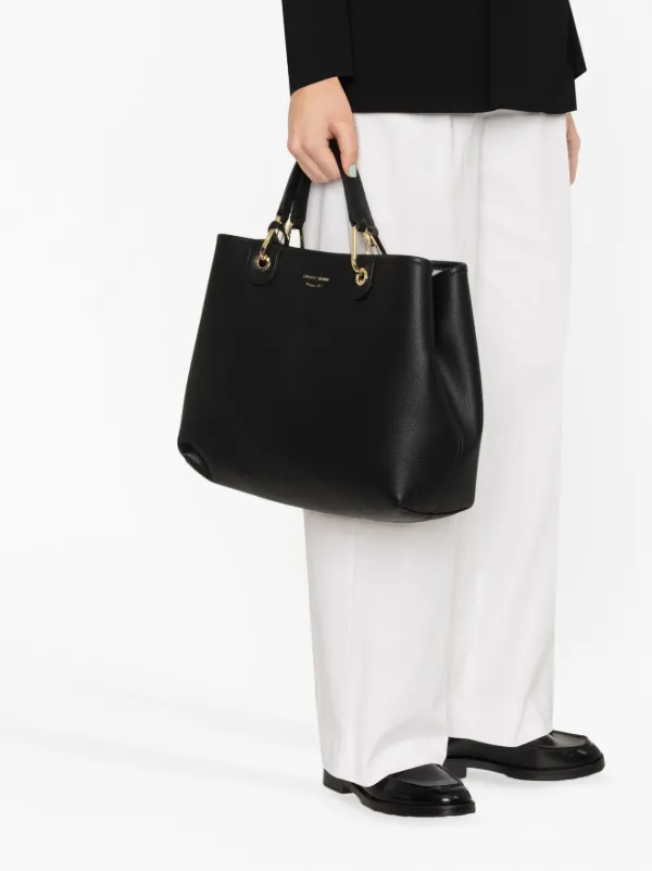 トートバッグ EMPORIO ARMANI Woman Tote bags Black EW000360AF13792 UC001 Emporio Armani debossed-logo Tote Bag | Black | FARFETCH