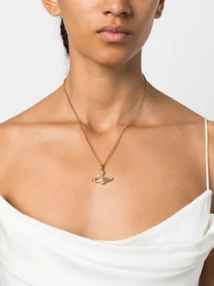 Vivienne☆ヴィヴィアンウエストウッド ホワイトパール 3連ネックレス Vivienne Westwood - ヴィヴィアン 三連パール ネックレスの通販